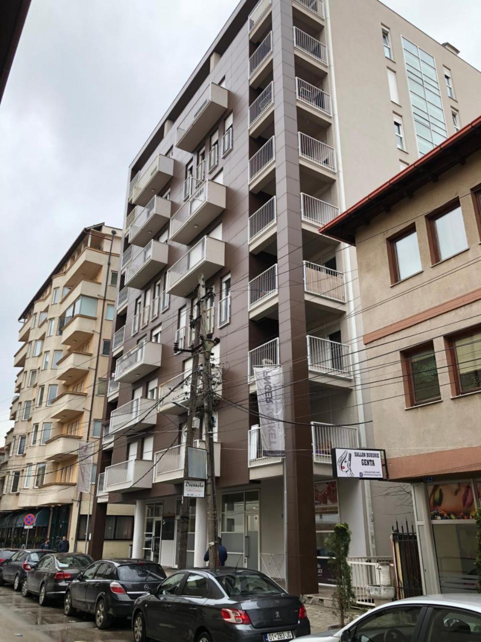 Apartment Prishtina Prishtine Bagian luar foto